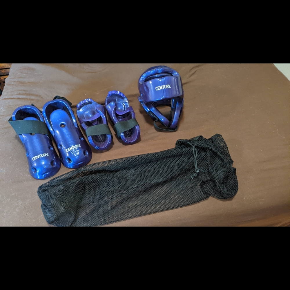 Sparring protecting pads